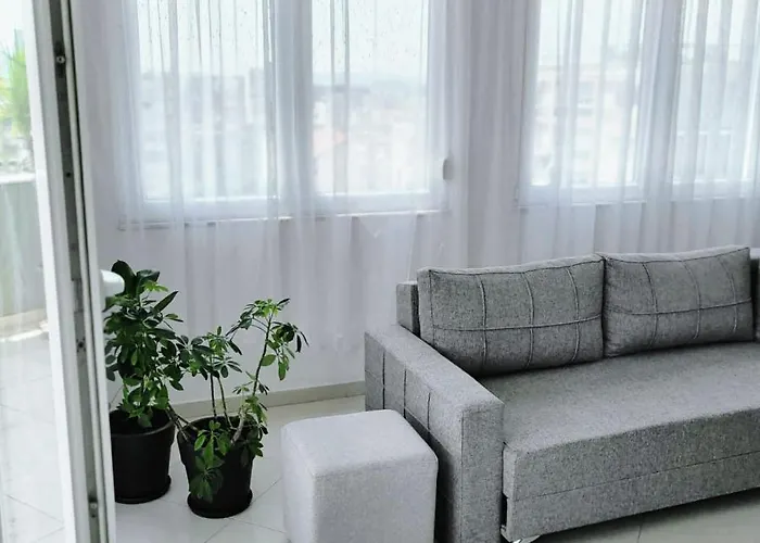 With Breathtaking View Just 10 Mins From The Center * Τίρανα