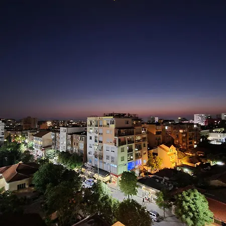 With Breathtaking View Just 10 Mins From The Center Alloggio in famiglia *